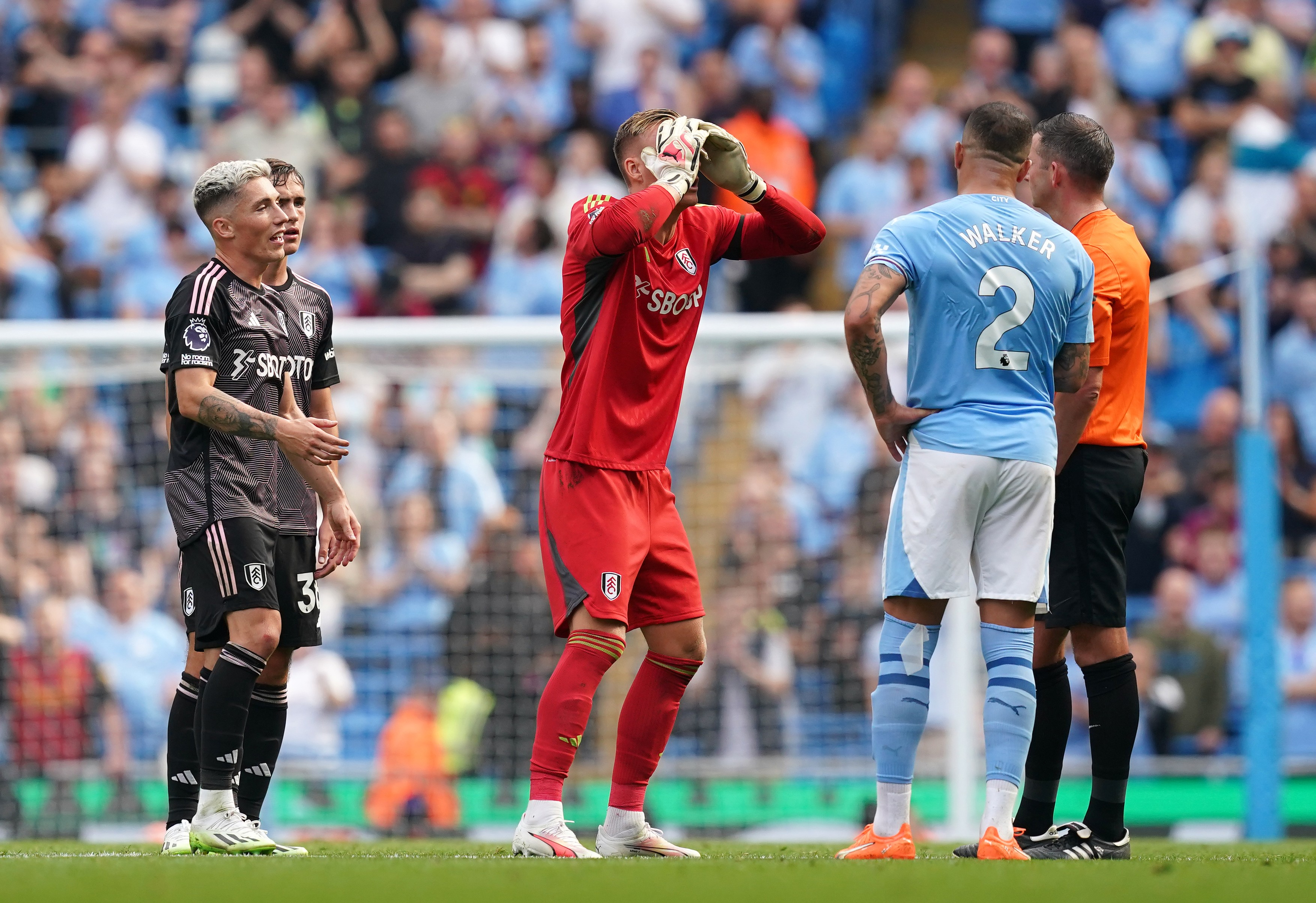 Controversă în Premier League, după ce Manchester City a marcat un gol din ofsaid cu Fulham