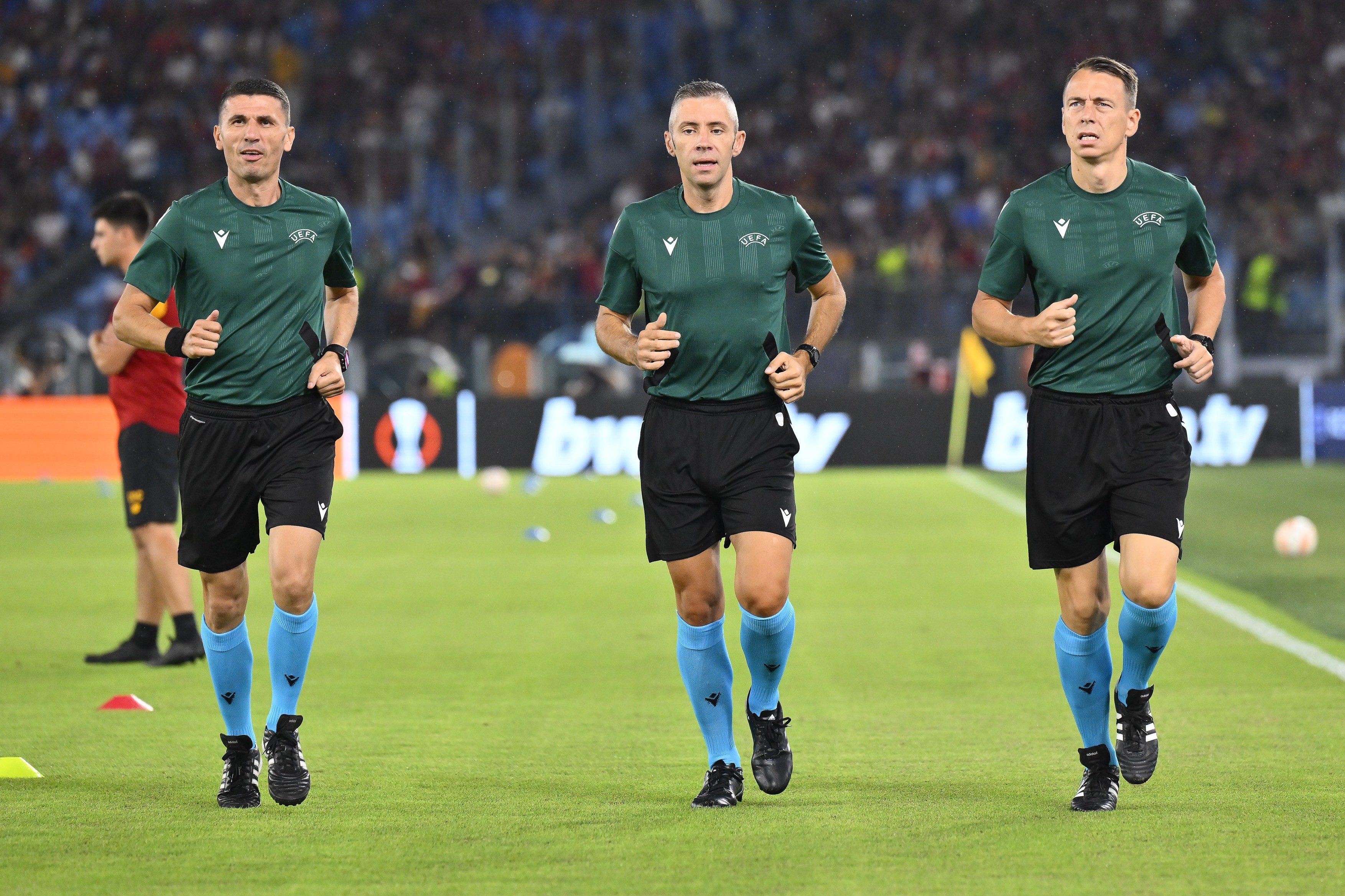 Un arbitru român, delegat la un meci din preliminariile EURO 2024