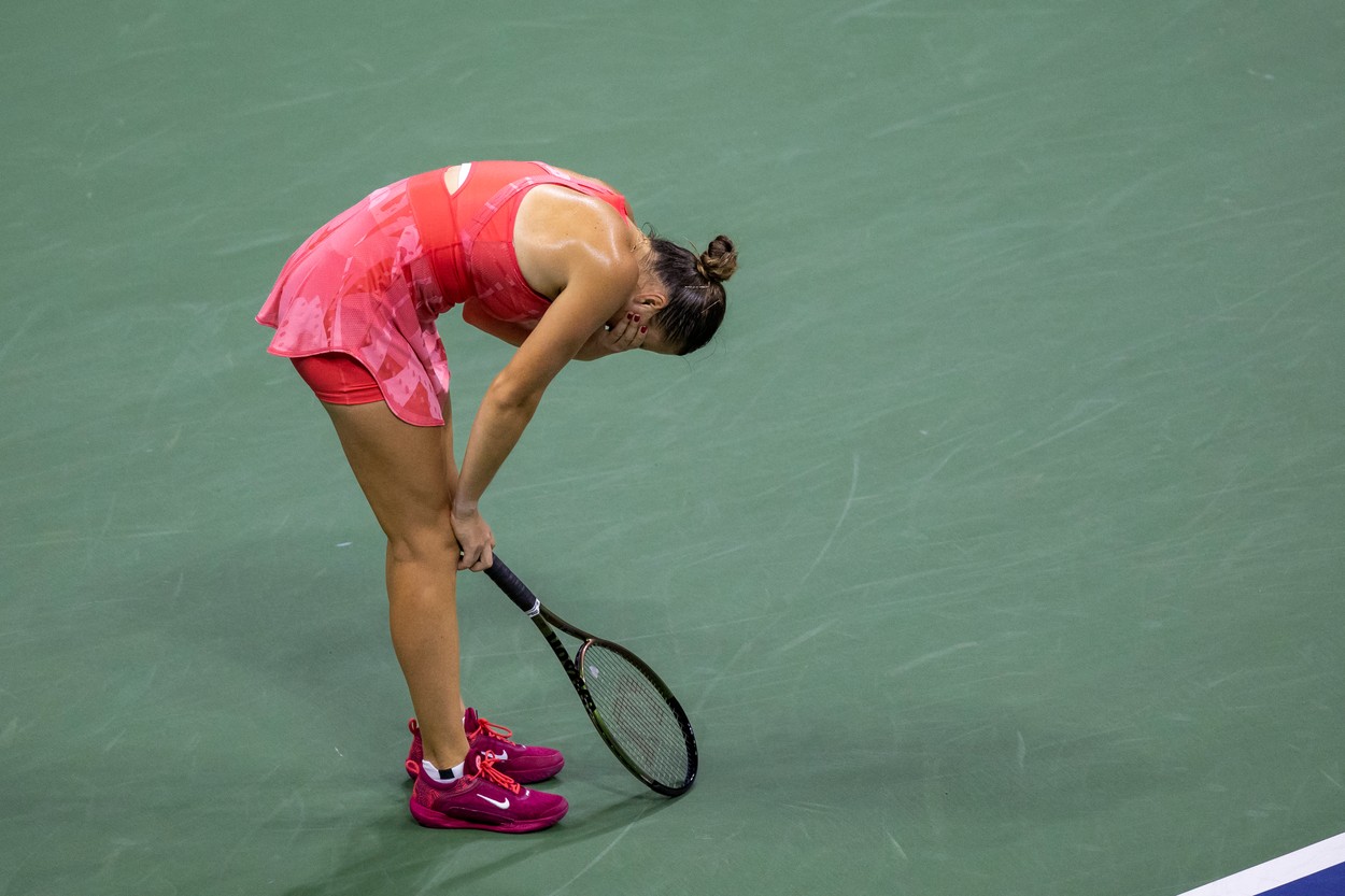 Fază memorabilă la US Open: Aryna Sabalenka a crezut că a câștigat meciul și și-a aruncat racheta. Ce a urmat