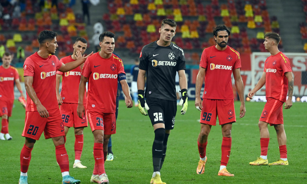 Galerie Foto  Imaginile bucuriei! Ce s-a întâmplat la finalul meciului FCSB  – Hermannstadt 3-0