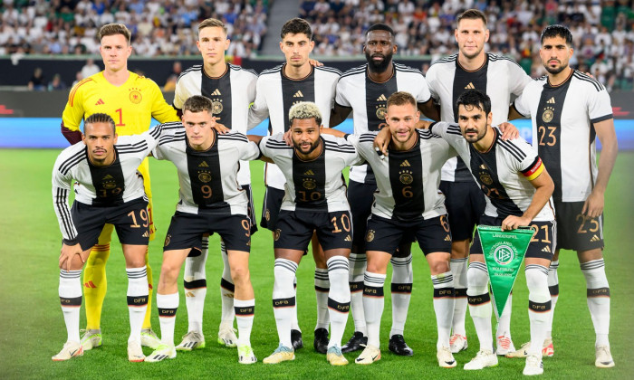 Team GER, hinten v.l. Torwart Marc-Andre TER STEGEN (GER), Nico SCHLOTTERBECK (GER), Kai HAVERTZ (GER), Antonio RUEDIGER