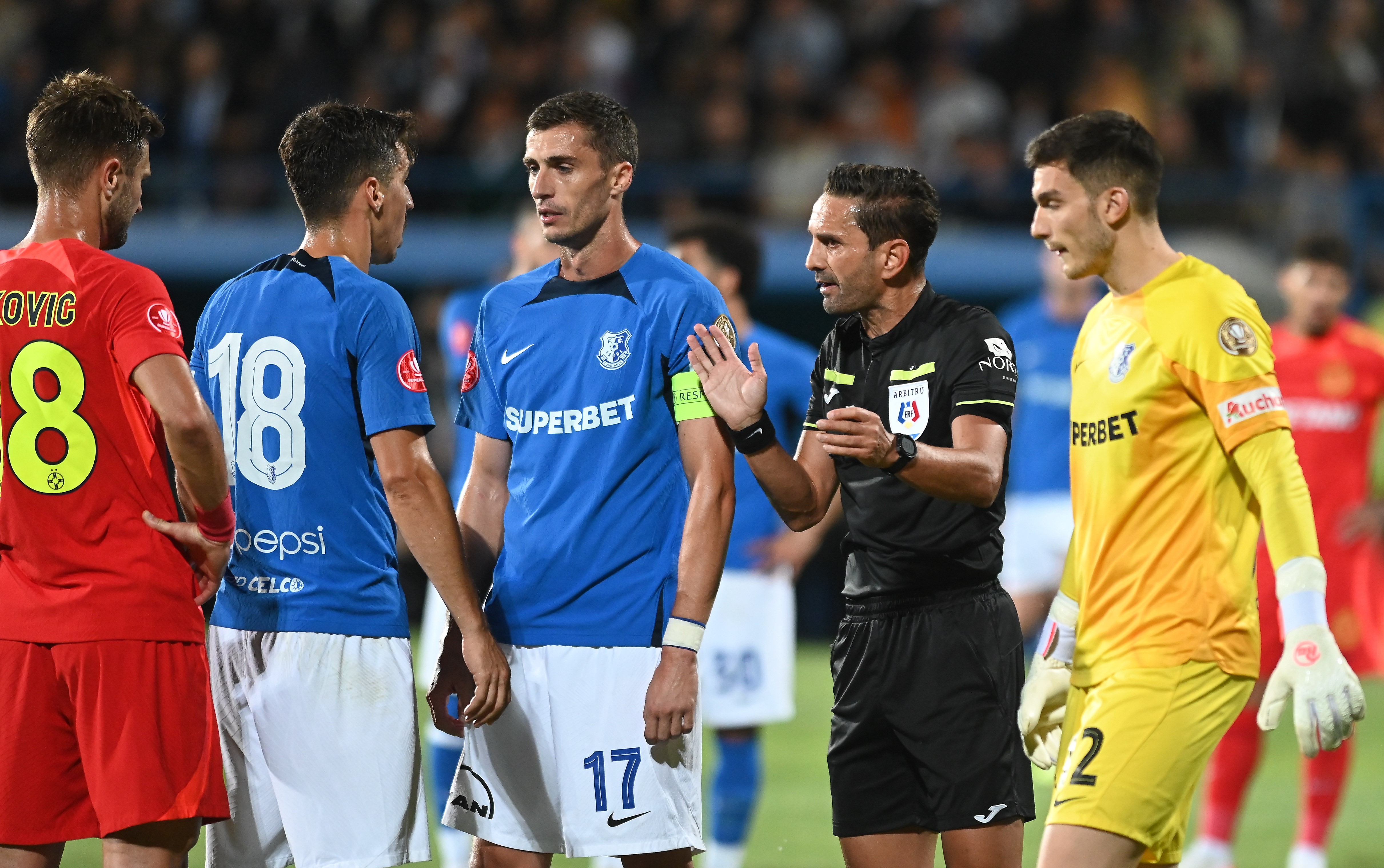 Reacții vehemente după penalty-ul acordat de Sebastian Colțescu la Farul - FCSB 0-1: ”Un contact foarte discret!”