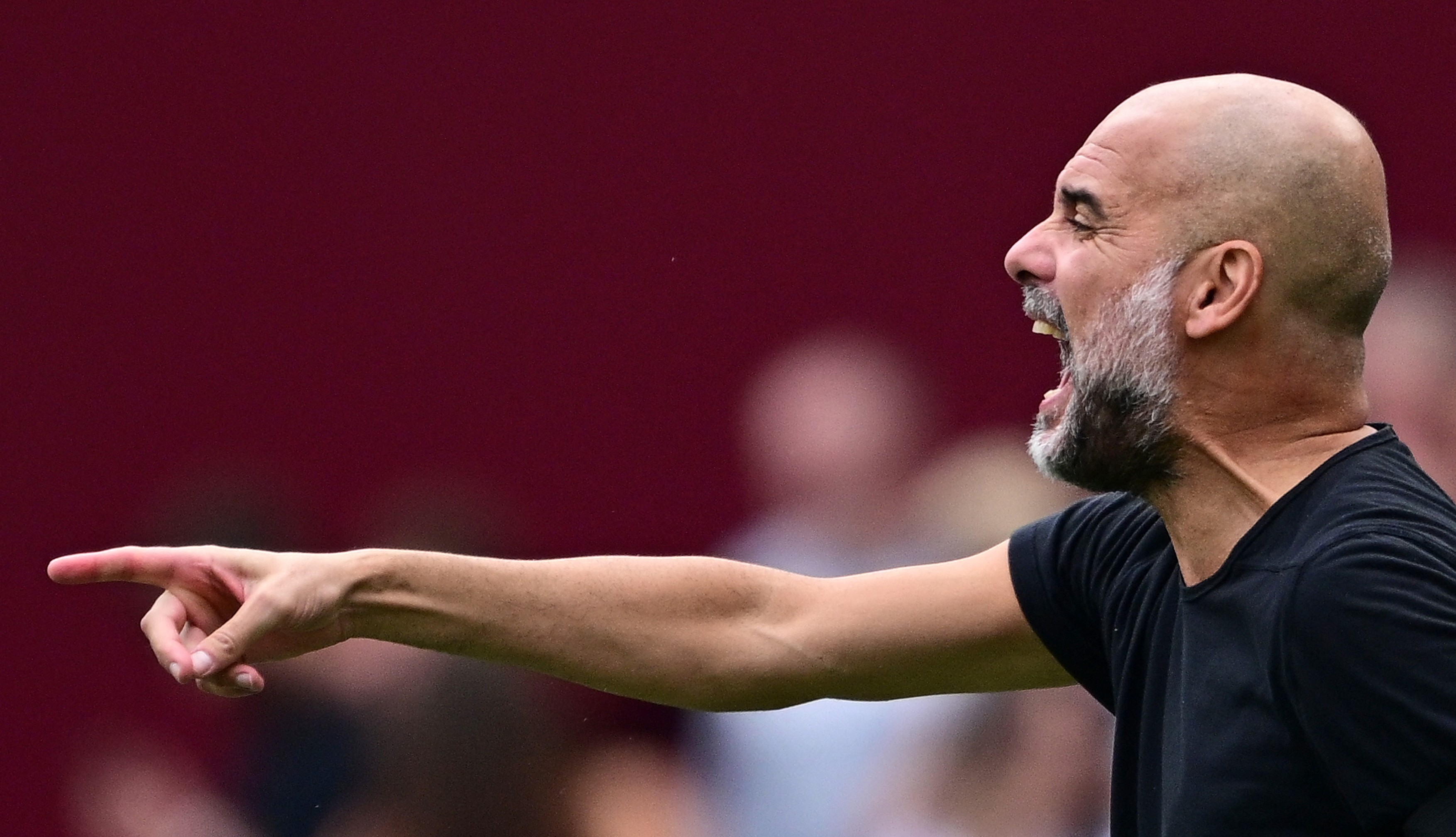 Pep Guardiola cere la Manchester City un fotbalist al unei rivale din Premier League