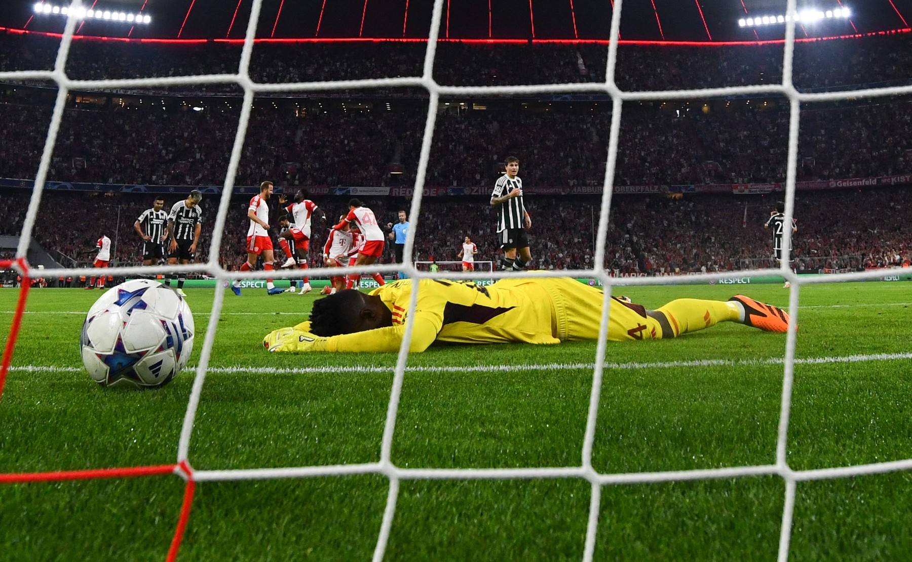Andre Onana s-a cerut la microfon după gafa mare din înfrângerea cu Bayern Munchen