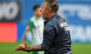 Laurentiu Reghecampf reactioneaza in meciul de fotbal dintre Universitatea Craiova si Sepsi OSK Sfantu Gheorghe, contand