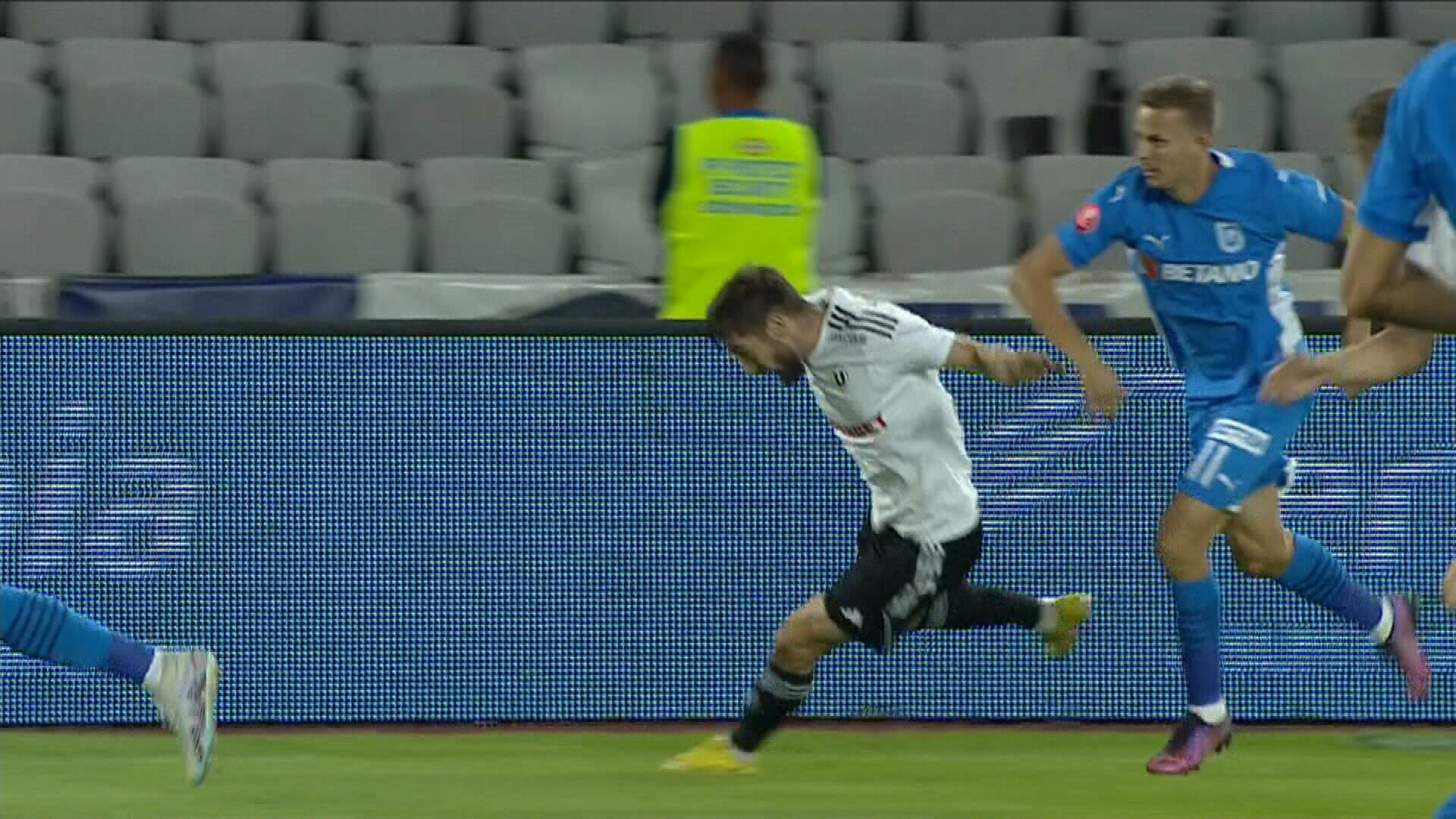 ”U” Cluj - Universitatea Craiova 0-1, ACUM, Digi Sport 1. Oltenii deschid scorul