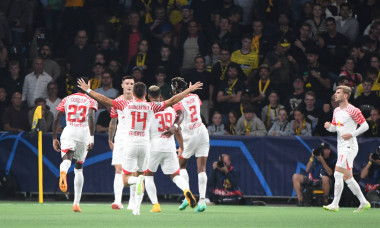 19.09.2023, Bern, Wankdorf, UEFA Champions League: Young Boys - Leipzig, die Spieler von Leipzig freuen sich über das To