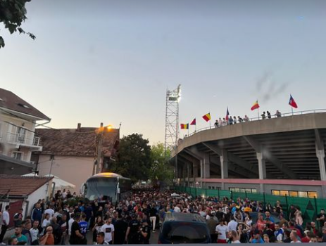 Unde se joacă FC Bihor - Dinamo și cât costă biletele