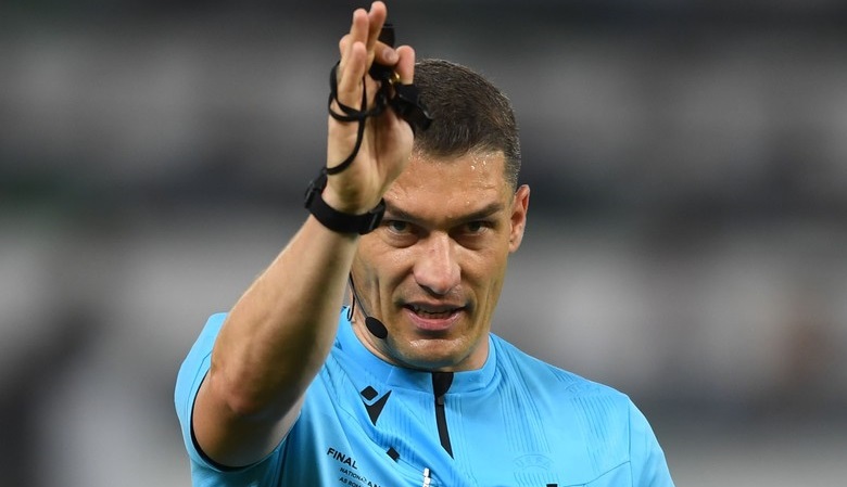 De ce l-au numit francezii "călău" pe Istvan Kovacs, după ce au aflat că o va arbitra din nou pe PSG