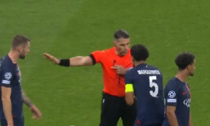 Vedetele PSG-ului au tăbărât pe Istvan Kovacs! Arbitrul român nu a scăpat de controverse nici în Champions League