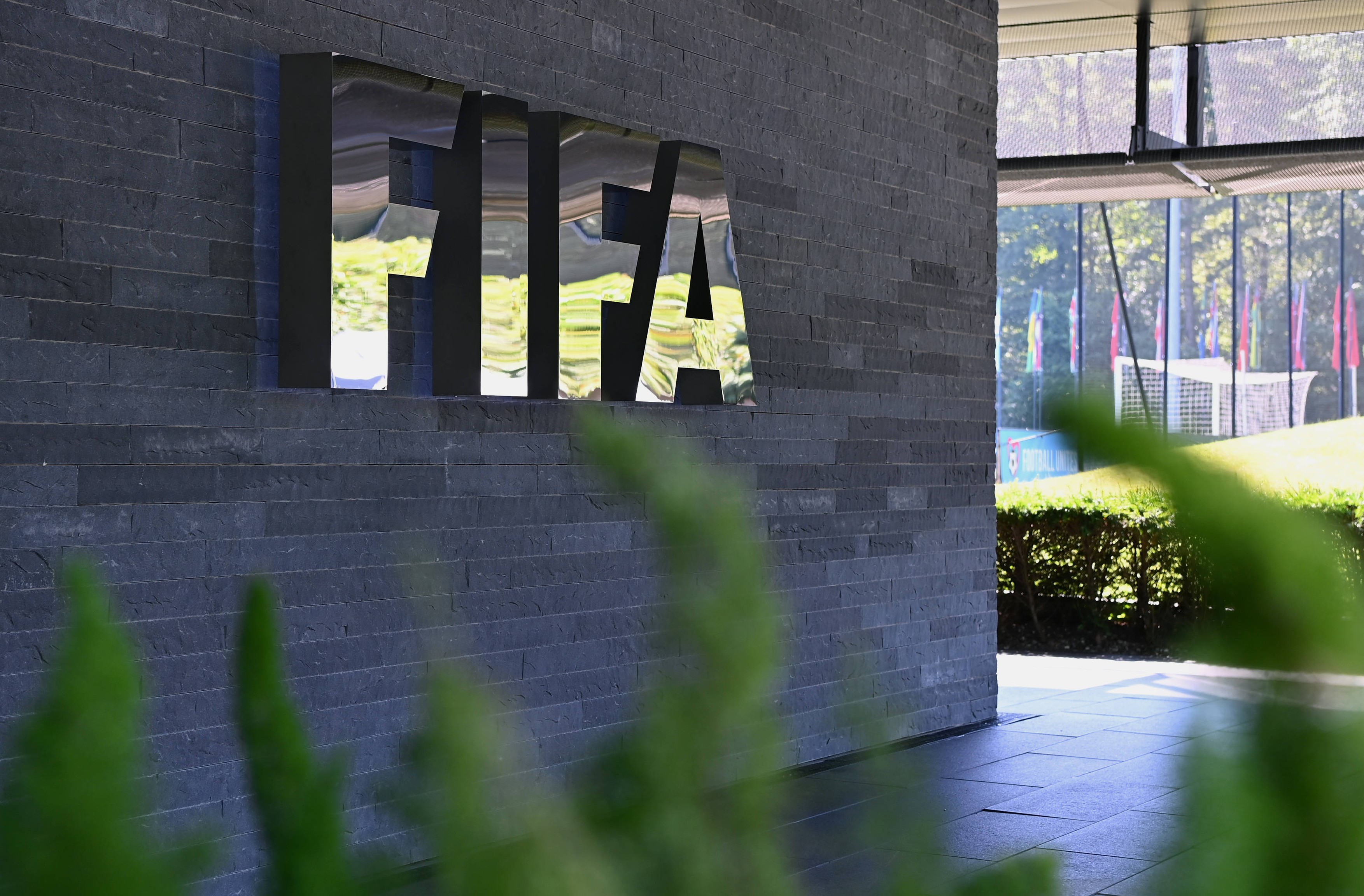 FIFA intervine în ultimul scandal din fotbalul european. Este anchetat transferul care a picat în ultimul moment