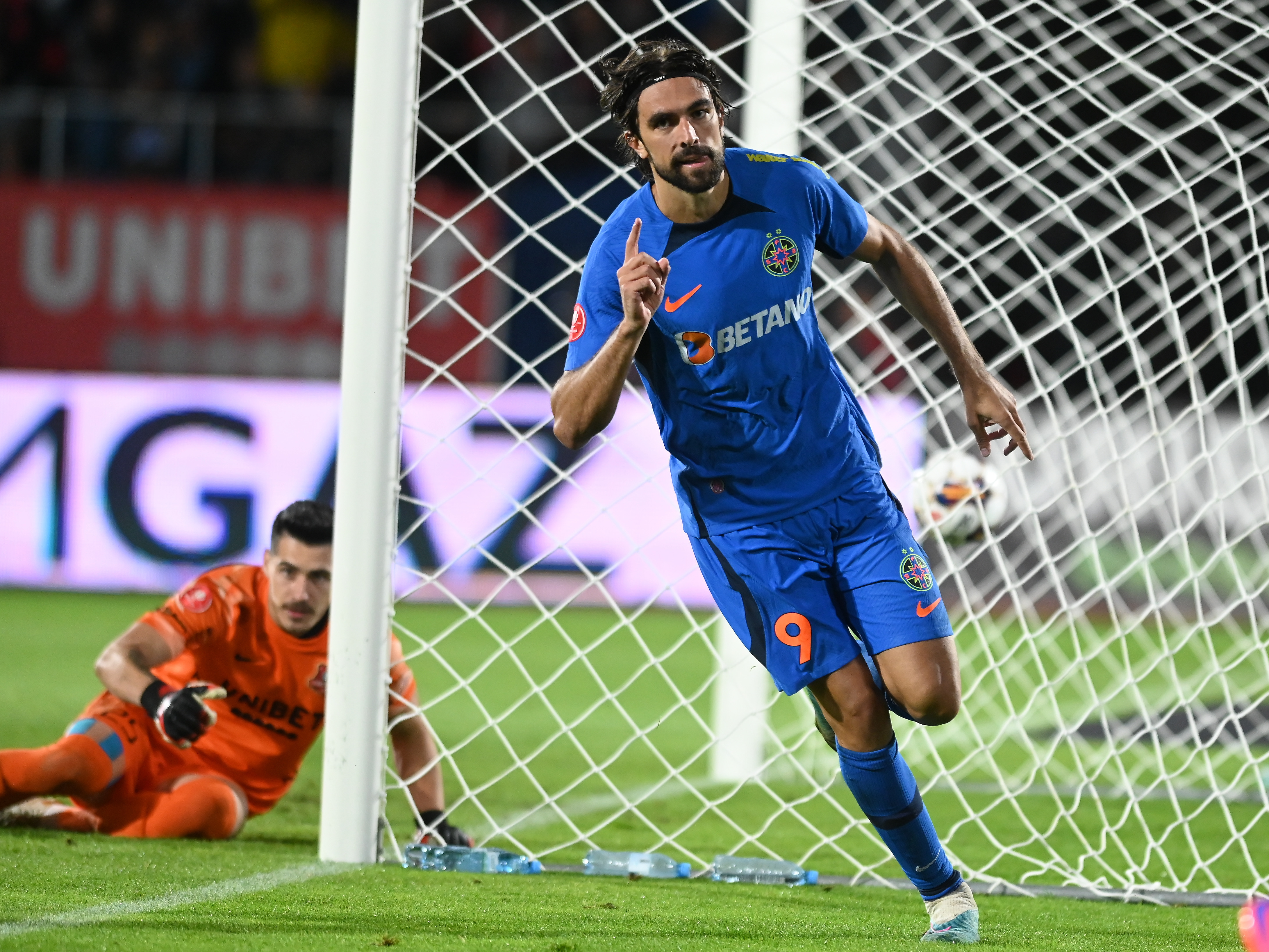 ”Acord” pentru transferul lui Andrea Compagno