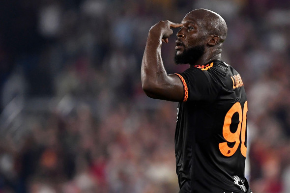 Rome, Italy. 01st Oct, 2023. Romelu Lukaku of AS Roma celebrates after scoring the goal of 1-0 during the Serie A football match between AS Roma and Frosinone Calcio at Olimpico stadium in Rome (Italy), October 1st, 2023. Credit: Insidefoto di andrea stac