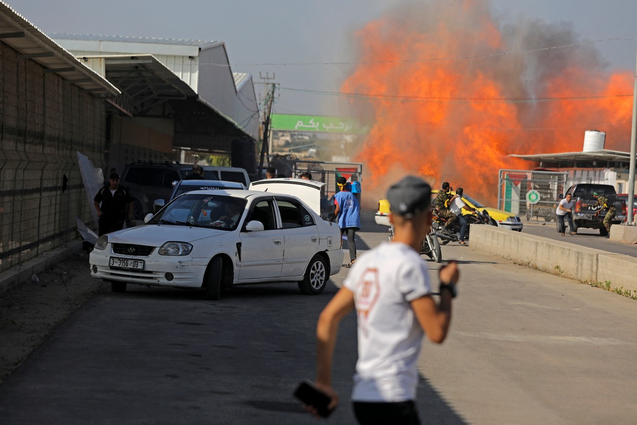 ”Mi s-a interzis să vorbesc!” Un român, în mijlocul războiului din Israel: ”Au fost multe rachete”. FOTO după bombardament