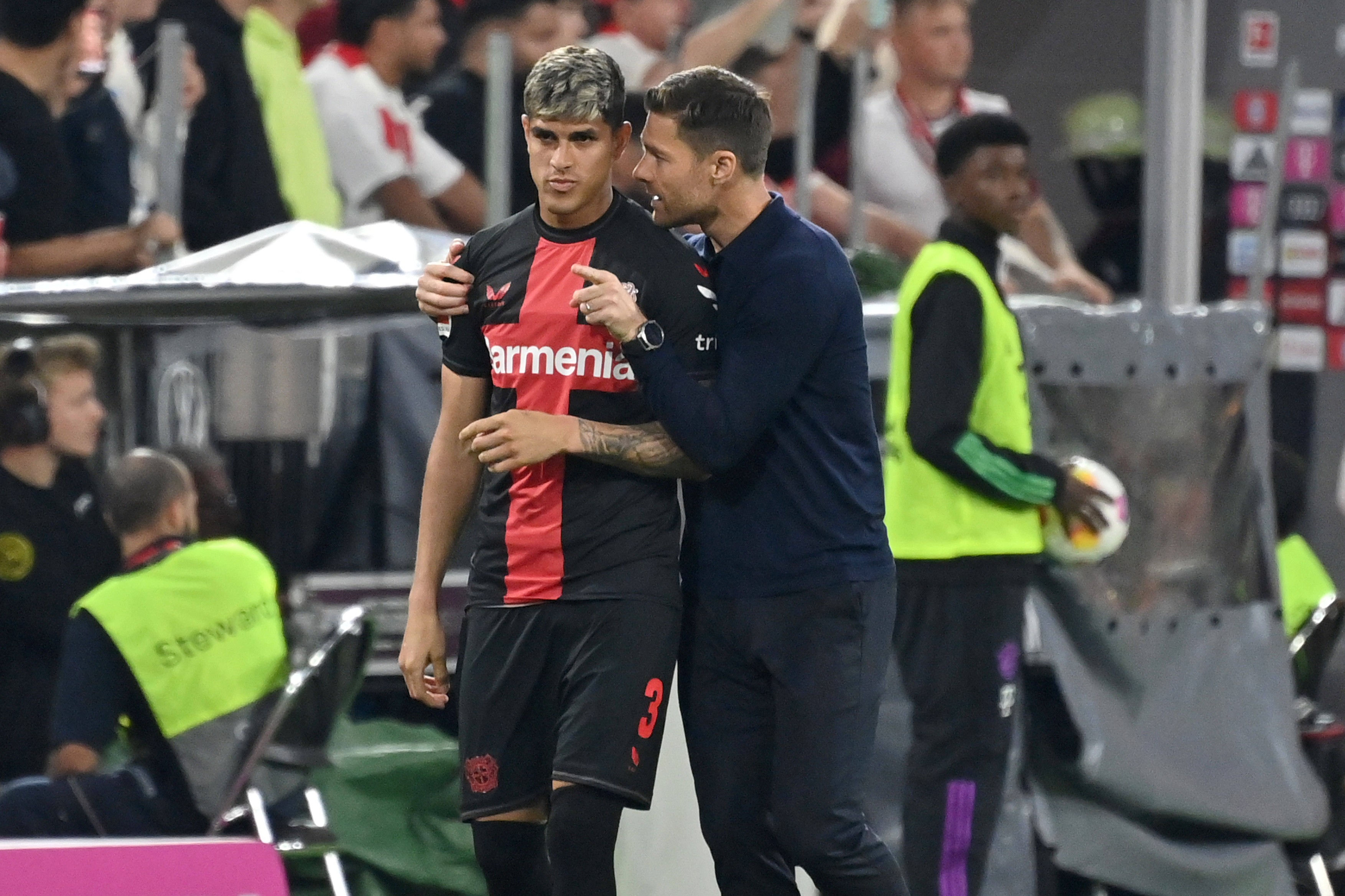100.000.000 de euro este pregătită Tottenham să plătească pentru doi jucători din Bundesliga