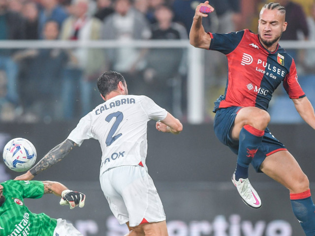 George Pușcaș nu a fost menajat deloc, după ce Olivier Giroud i-a ...