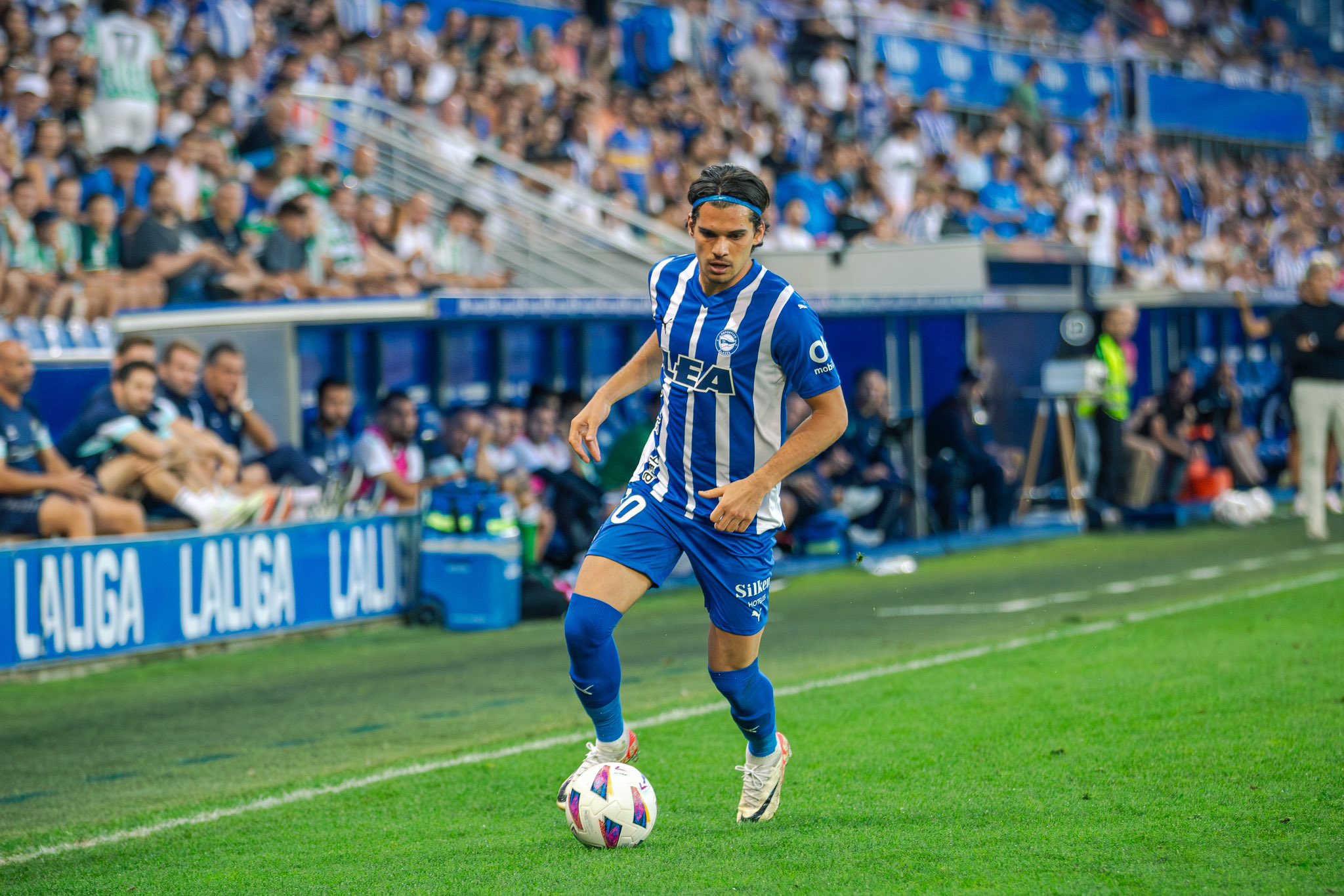 Antrenorul lui Deportivo Alaves a explicat de ce l-a înlocuit pe Ianis Hagi, deși a contribuit la golul contra lui Betis