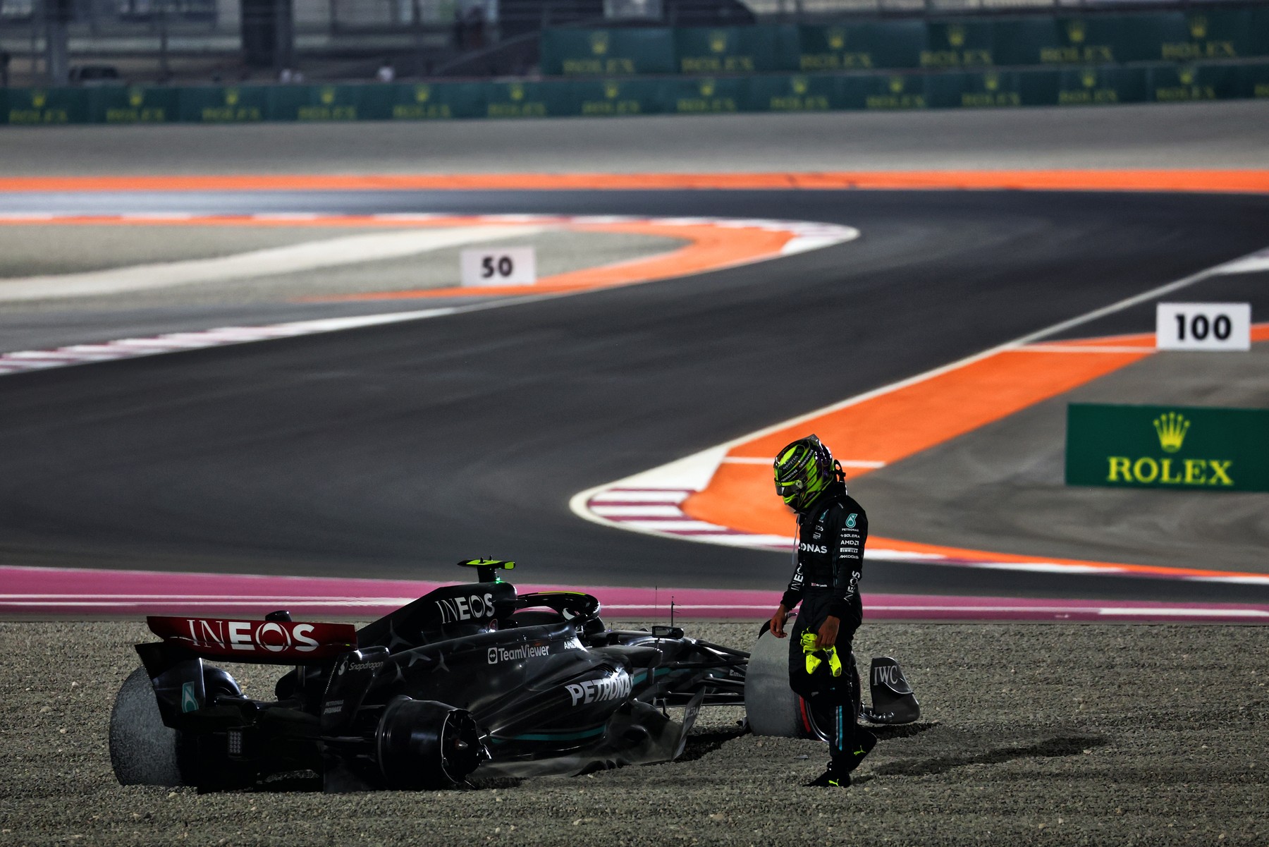 Lewis Hamilton a primit o amendă uriașă pentru ce a făcut în Qatar