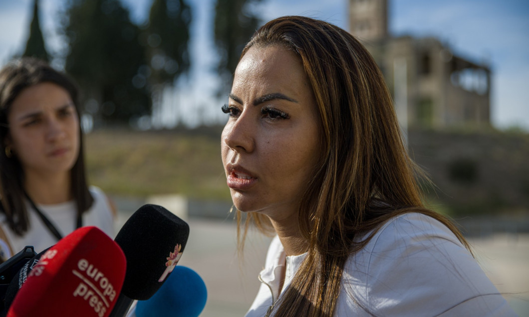Alves' family visits the soccer player in Barcelona prison