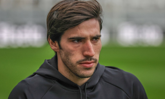 Carabao Cup Third Round Newcastle United v Manchester City Sandro Tonali 8 of Newcastle United arrives during the Caraba