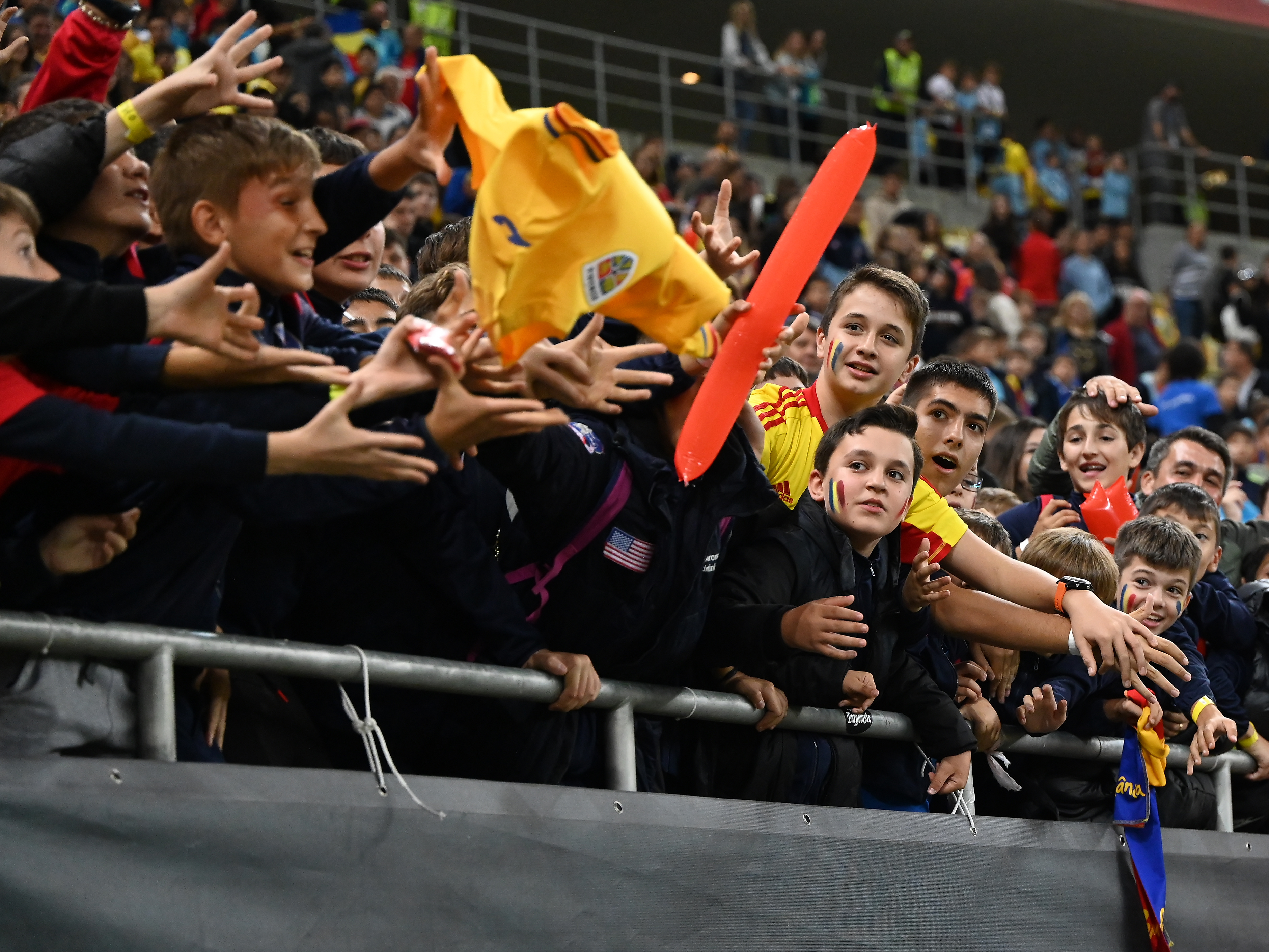 Ce mesaj le-a transmis FRF celor aproximativ 21.000 de copii prezenți la meciul România - Andorra