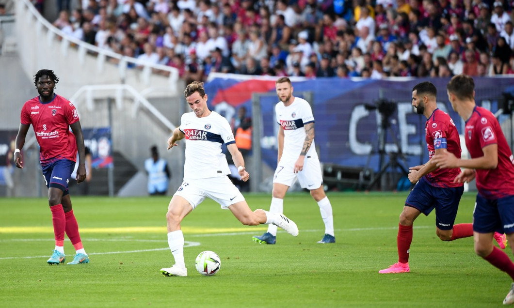 Clermont Foot 63 v Paris Saint-Germain - Ligue 1 Uber Eats