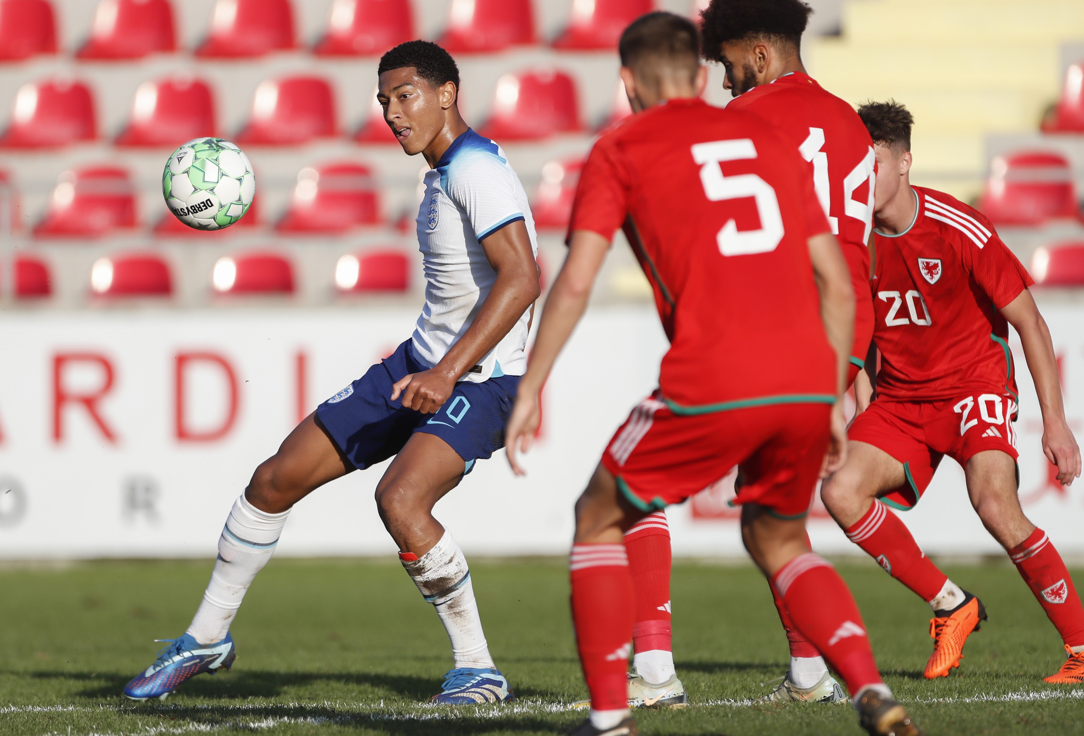 Real Madrid e pe urmele fratelui lui Jude Bellingham!