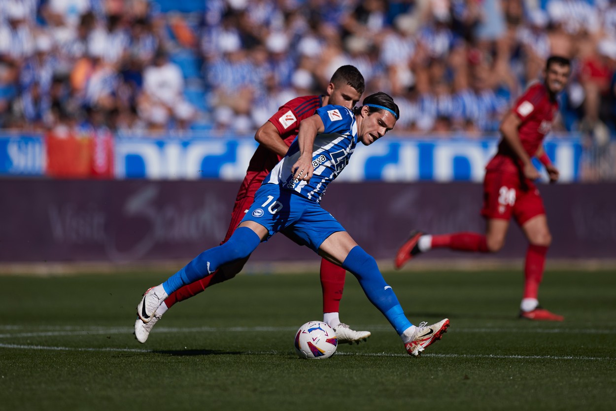 Plecarea lui Ianis Hagi de la Rangers la Alaves, catalogată drept ”o mare gafă”