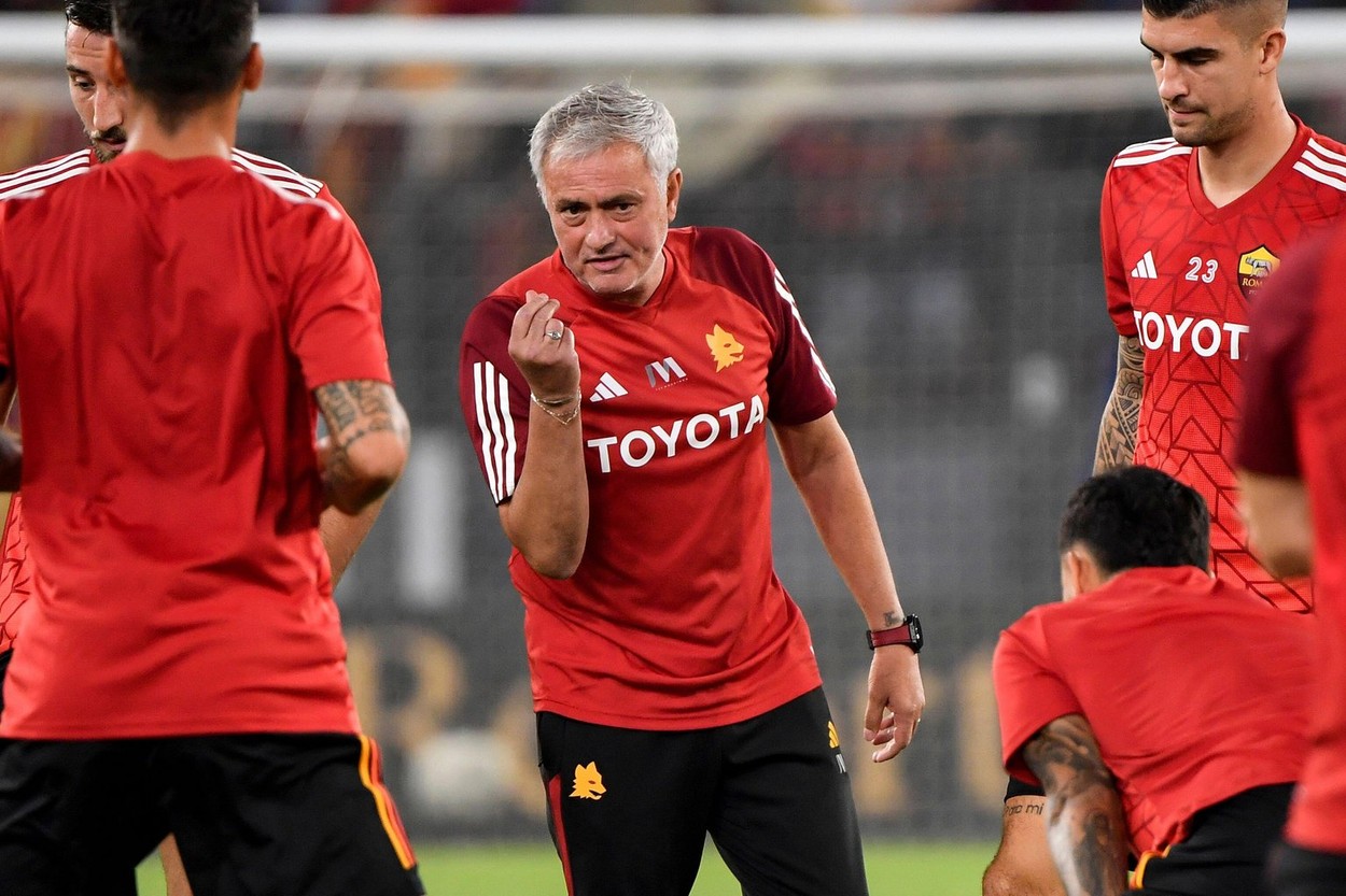 Jose Mourinho renunță la un munte de bani pentru a își vedea visul cu ochii