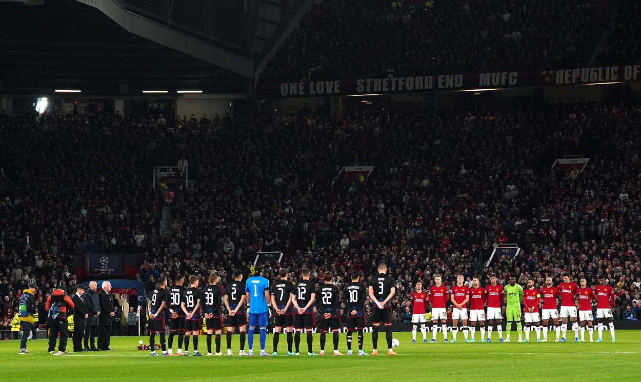 Moment emoționant pe Old Trafford: tot stadionul a amuțit