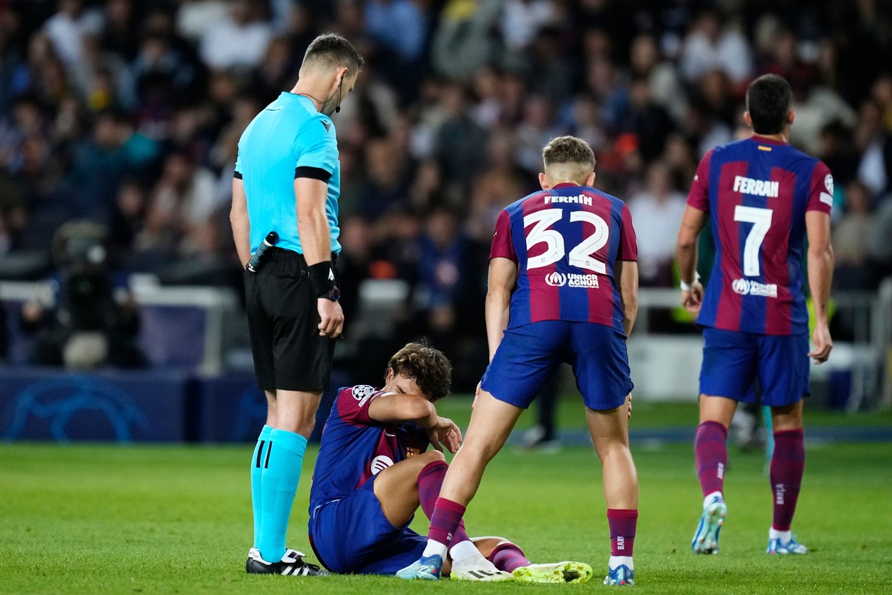 Alarmă pentru Barcelona înainte de El Clasico! Un titular a ieșit accidentat din meciul cu Șahtior