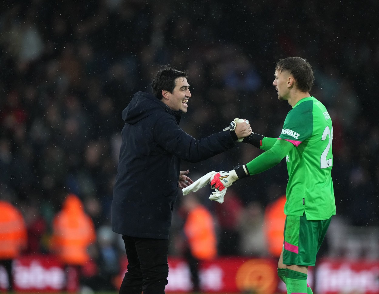 Imagine Stire Ionuț Radu a primit vestea de la antrenorul lui Bournemouth, după debutul în Premier League | 2review.ro