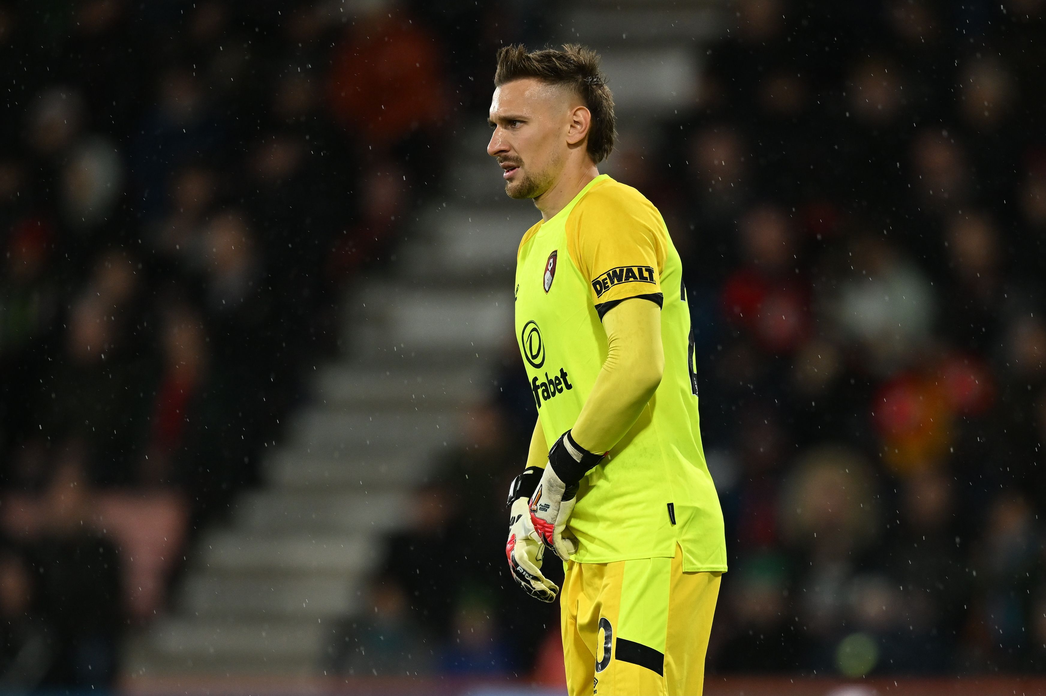 ”Am înghețat!”. Reacția lui Ionuț Radu, după ce a fost titular la Bournemouth în înfrângerea cu Liverpool