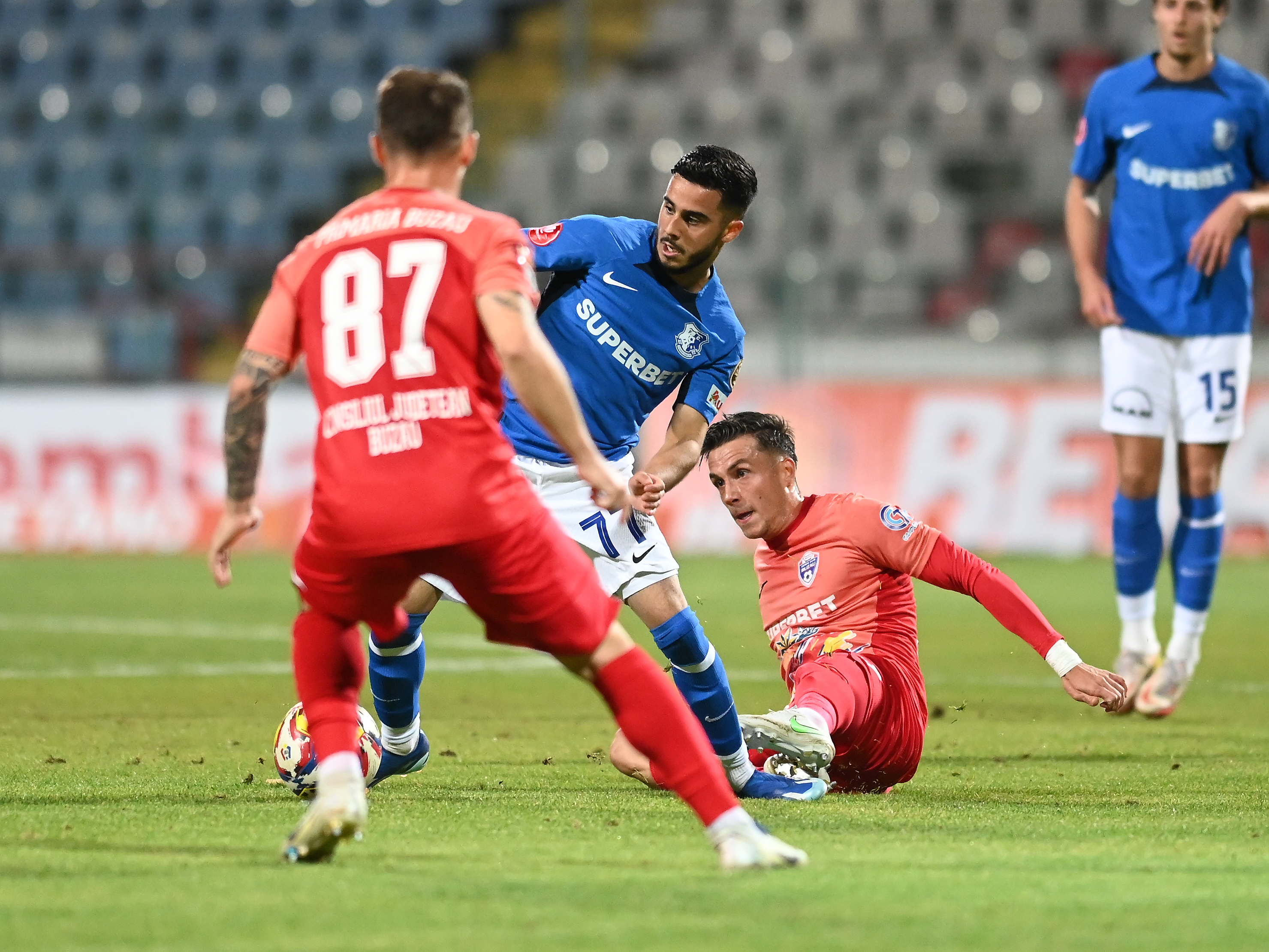 FC Buzău - Farul 1-0. Gică Hagi&Co, OUT din competiție după primele două etape