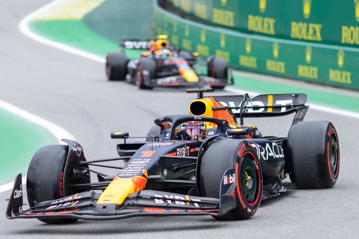 Max Verstappen va pleca din pole position în MP al Braziliei. Cursa e duminică (19:00), LIVE pe Digi Sport 3