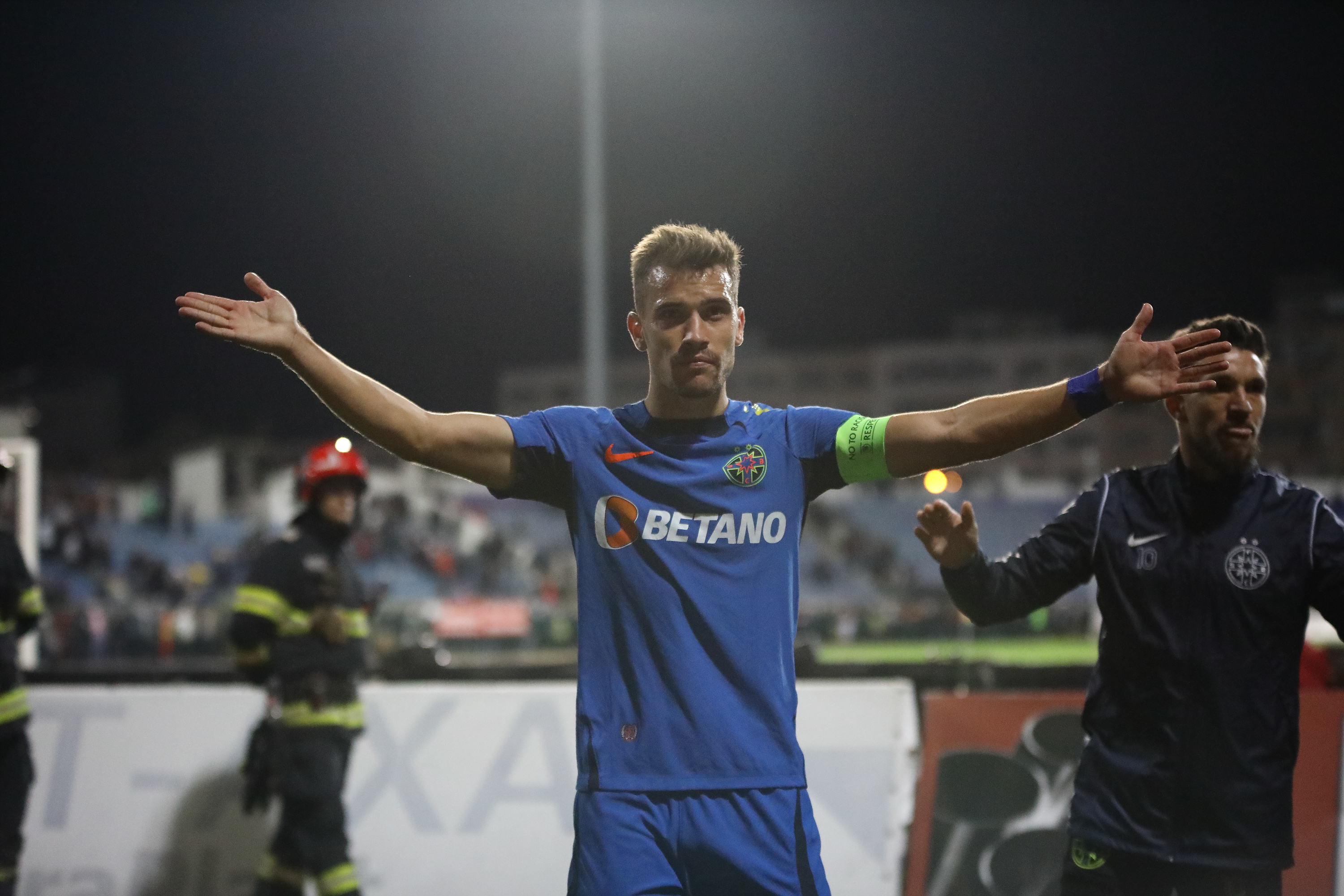 ”Crezi că meriți un titlu cu FCSB?”. Cum a răspuns Darius Olaru