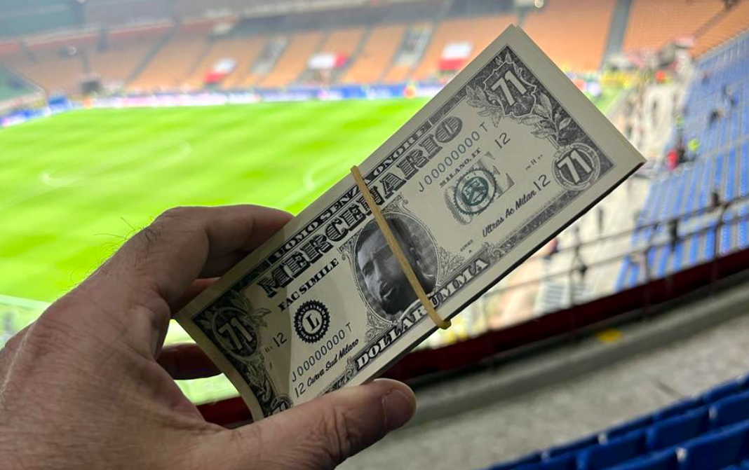 Totul este pregătit! Bancnotele "Dollarumma" sunt pe fiecare scaun de pe San Siro, înainte de AC Milan - PSG