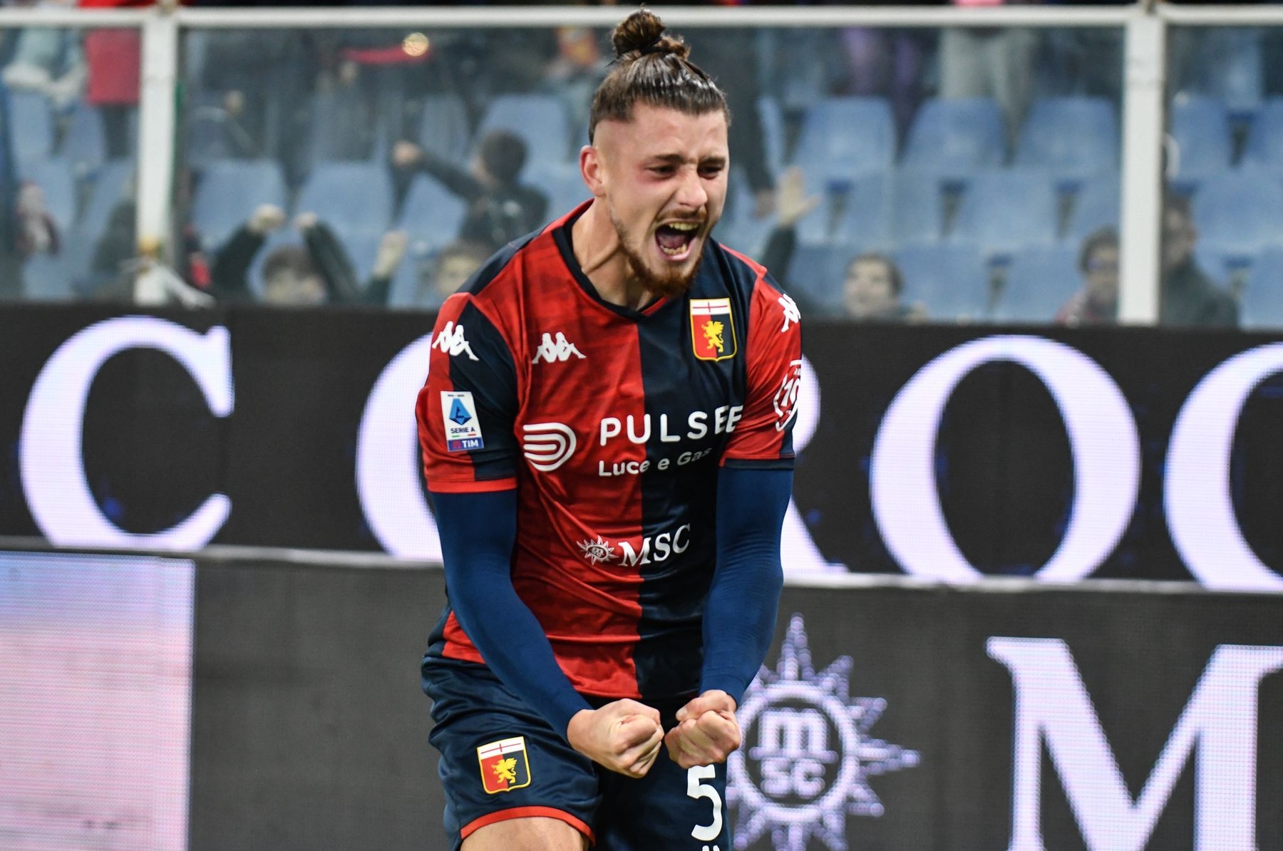 Lung șir de laude! Cum a fost descris Radu Drăgușin în Italia, după ce a marcat în Genoa - Verona 1-0