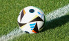 Neuer Ball Fußballliebe der EM 2024 in Deutschland liegt zum Training der Nationalmannschaft bereit - 15.11.2023: Traini