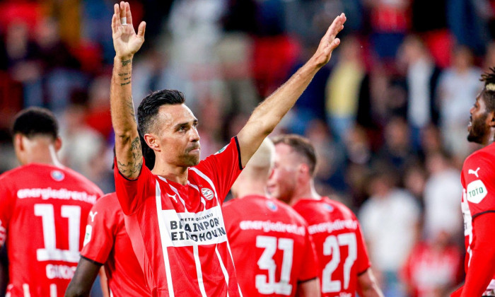 EINDHOVEN, NETHERLANDS - MAY 11: Eran Zahavi of PSV Eindhoven celebrates after scoring his teams third goal during the Dutch Eredivisie match between PSV and N.E.C. at Philips Stadion on May 11, 2022 in Eindhoven, Netherlands (Photo by Broer van den Boom/