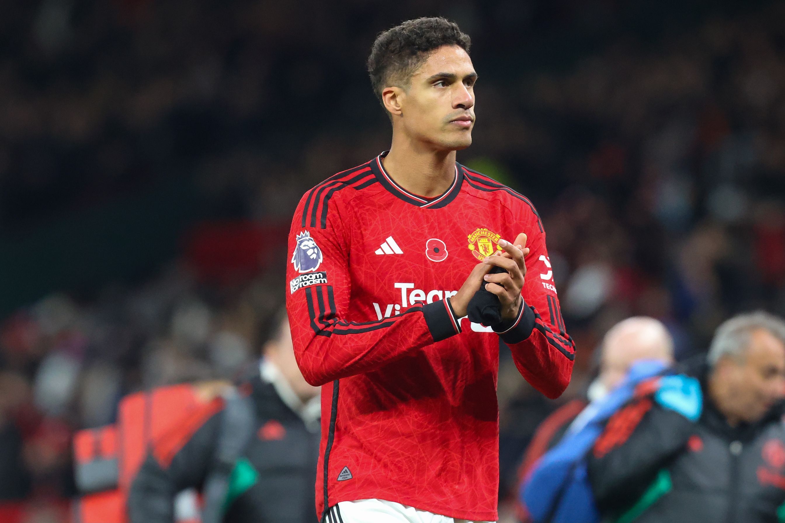 Manchester United vrea să scape de Raphael Varane și i-a găsit deja înlocuitor