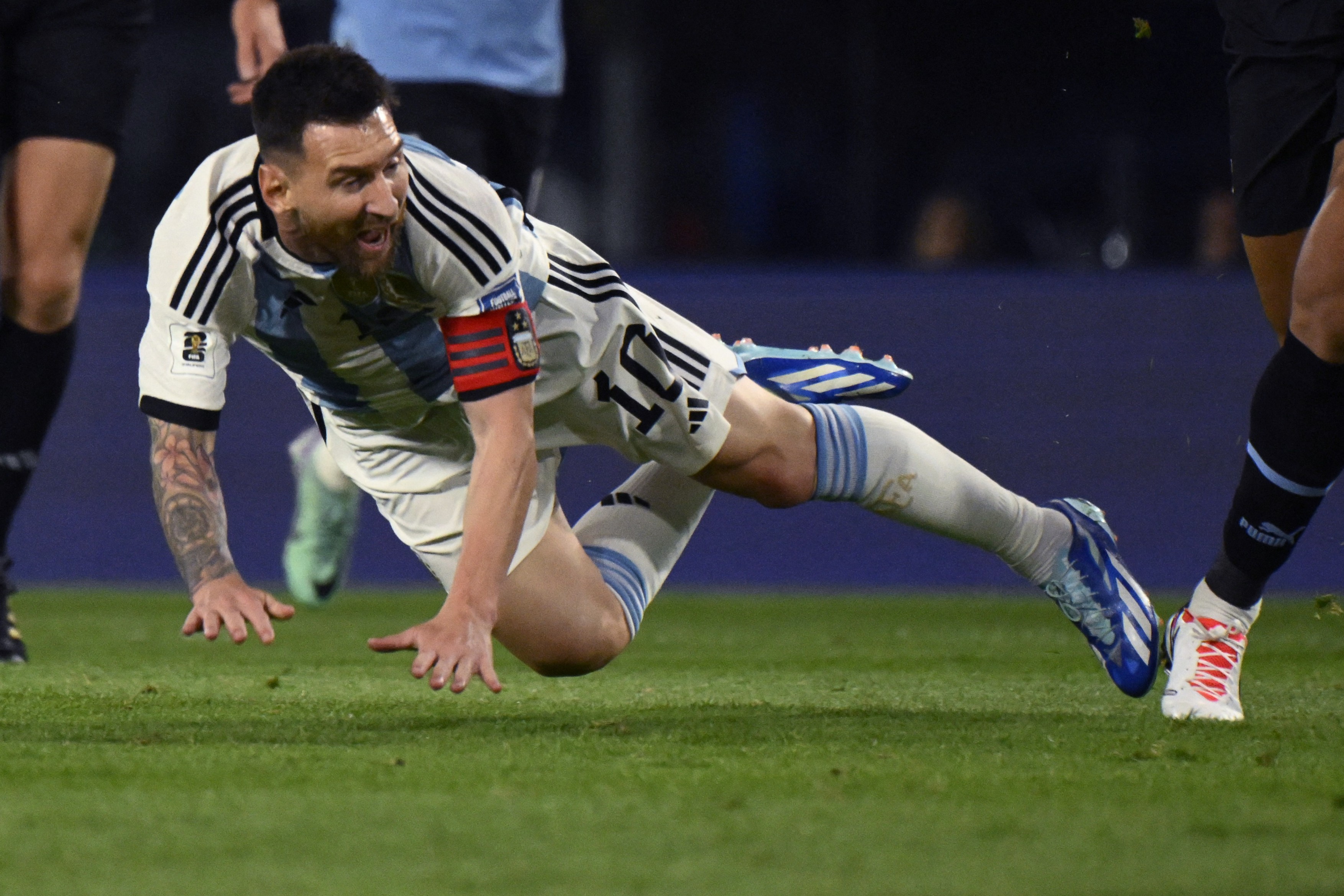 S-au antrenat o săptămână pentru a juca împotriva lui Messi: ”Loviți-l, loviți-l!”