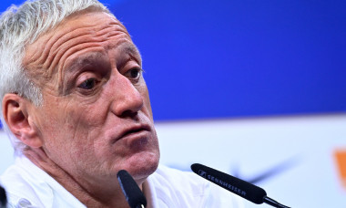 Le sélectionneur de l'équipe de France de football Didier Deschamps en conférence de presse avant le match de qualification à l'Euro 2024 contre les Pays-Bas au centre de formation et centre National du Footbal de Clairefontaine