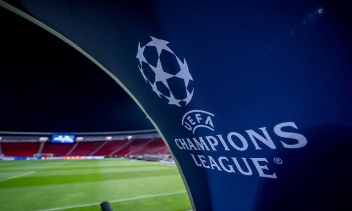 Das Logo der UEFA Champions League. Fussball UEFA Champions League, Vorrunde 4. Spieltag: Roter Stern Belgrad - RB Leipz