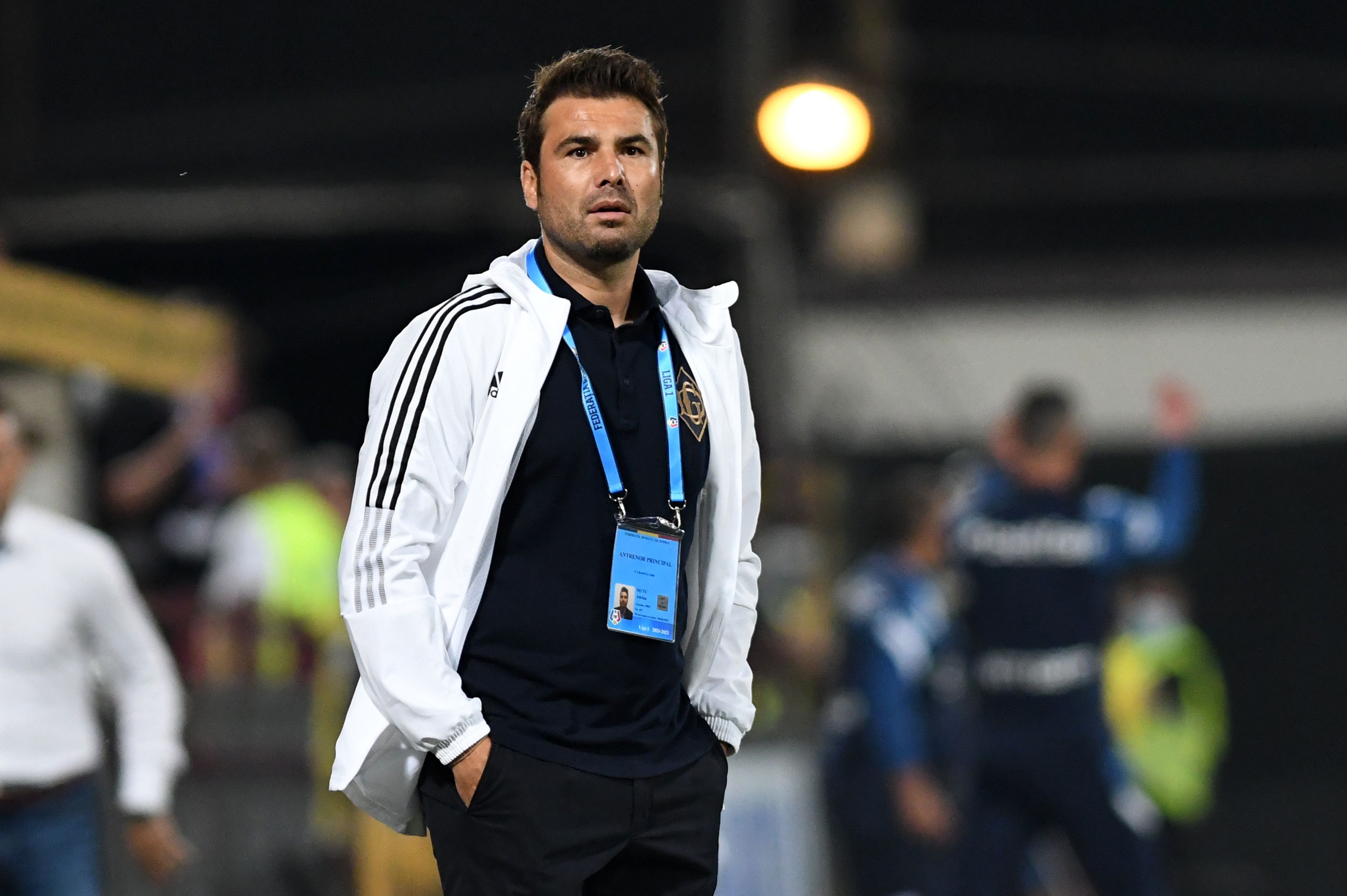 Adrian Mutu poate reveni în SuperLiga! Echipa care ia în calcul demiterea antrenorului
