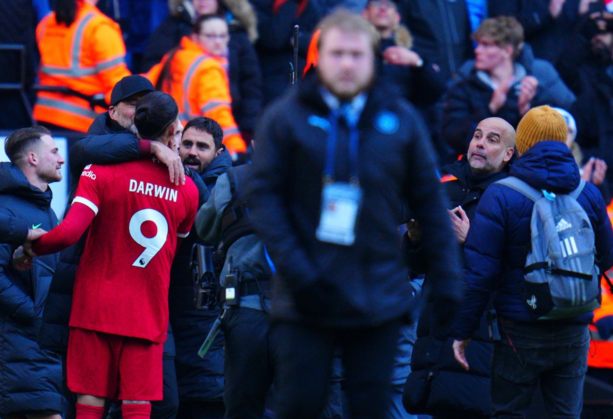 Nunez s-a dus ”glonț” la Guardiola și Klopp l-a potolit cu greu! Pep, două cuvinte când a fost întrebat despre moment