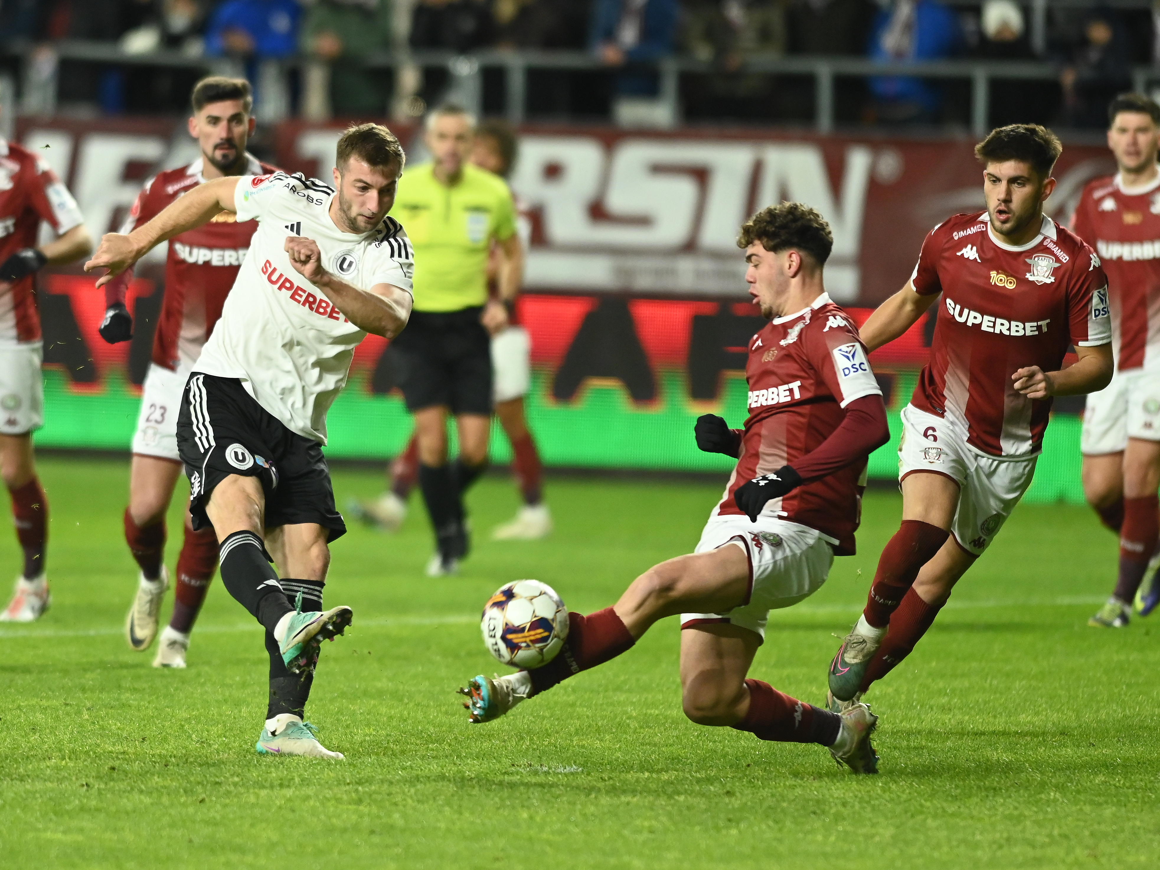 Rapid - ”U” Cluj 2-1, ACUM, pe Digi Sport 1. ”Șepcile Roșii” reduc din diferență