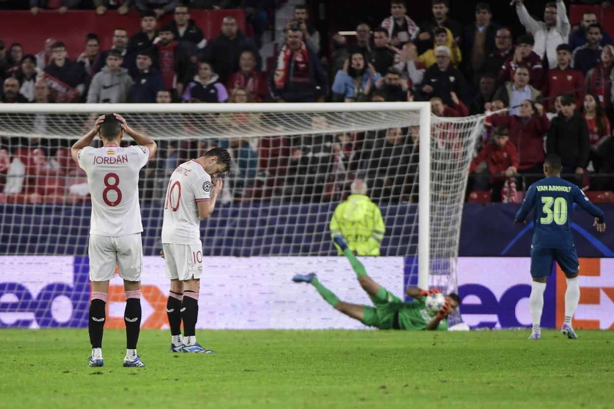 Sevilla - PSV 2-3. Spaniolii au condus cu 2-0, dar acum nu mai au nicio șansă la ”optimile” Champions League