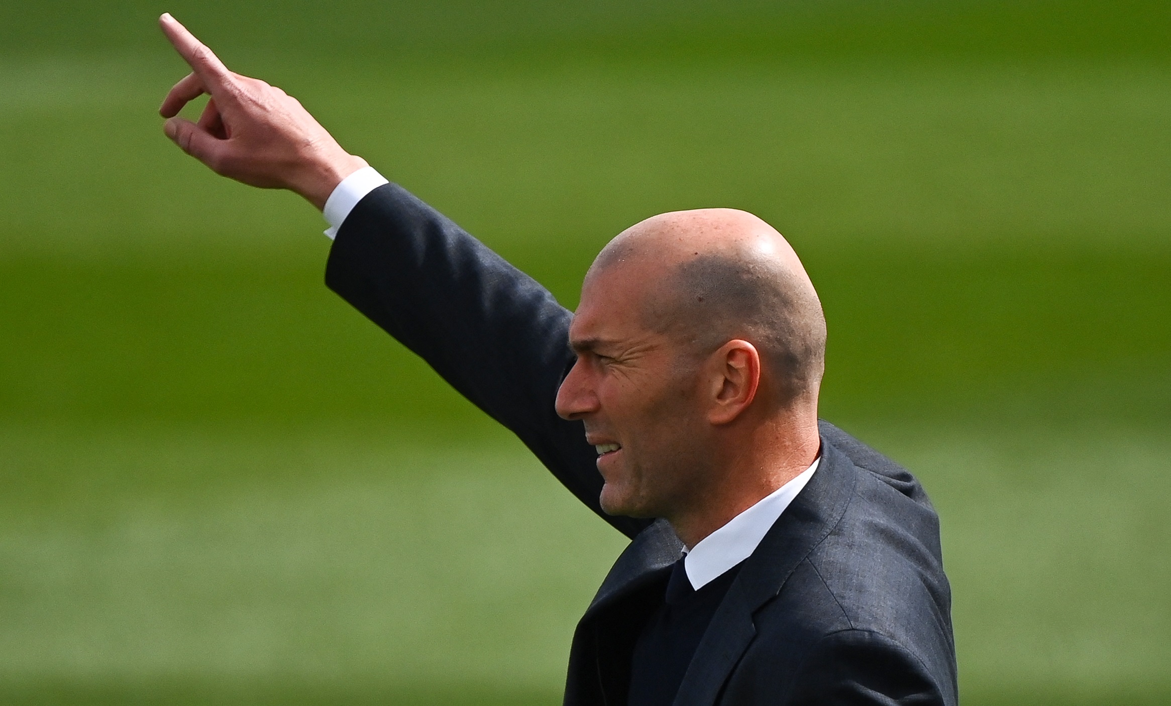 Pus să numească cel mai talentat coleg pe care l-a avut vreodată, Zidane a răspuns pe loc: "De departe!"