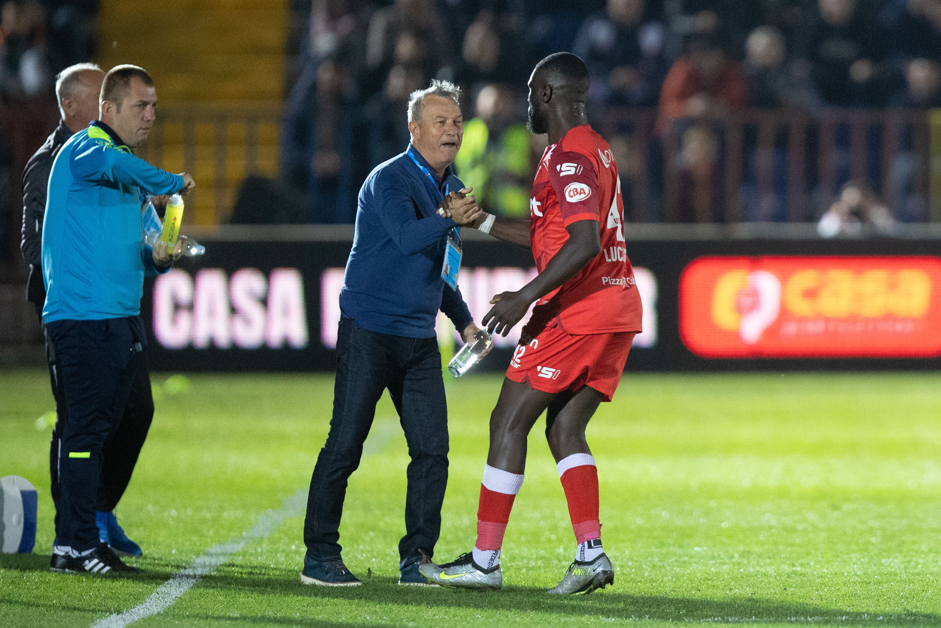 UTA Arad - Hermannstadt 2-0. Victorie importantă pentru echipa lui Mircea Rednic